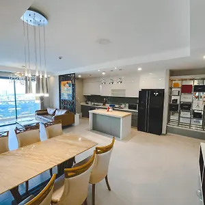 Luxury Gold 86 -rooftop Pool Apartament Ho Chi Minh